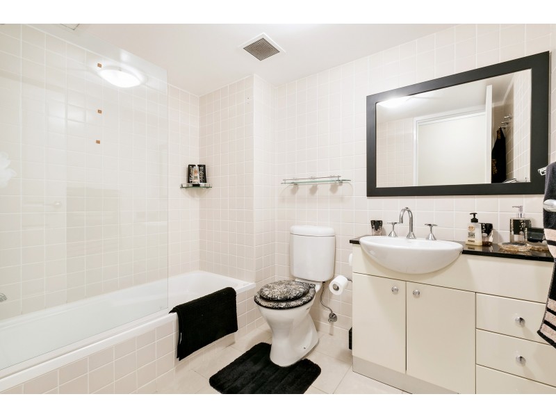 4/2-4 Sugarhouse Road, Canterbury NSW 2193