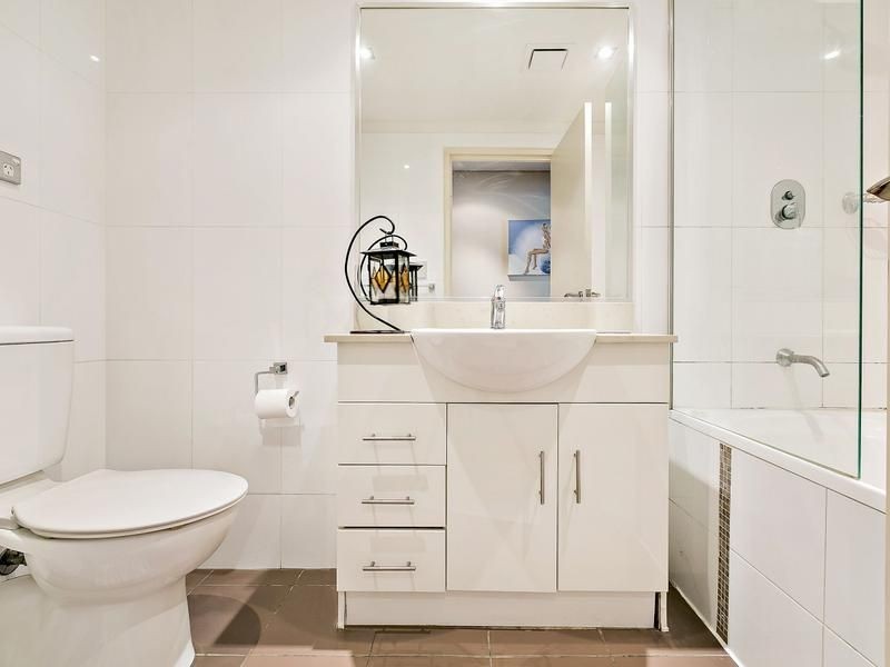 8/300-306 Canterbury Road, Canterbury NSW 2193