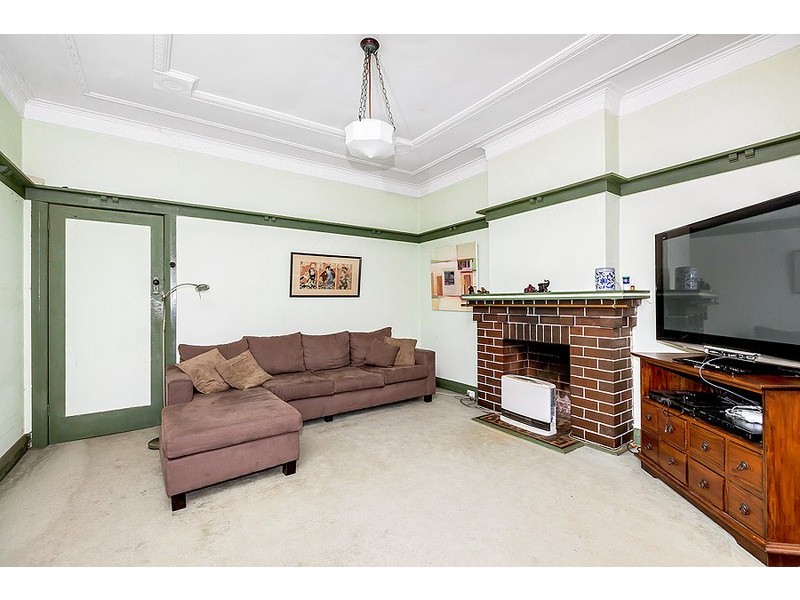 12 Mount Pleasant Avenue, Burwood NSW 2134