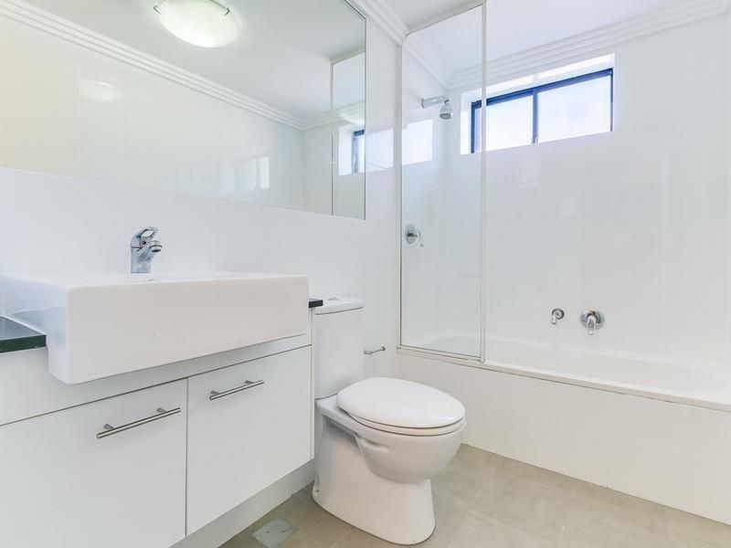 6/30 Glen Street, Marrickville NSW 2204