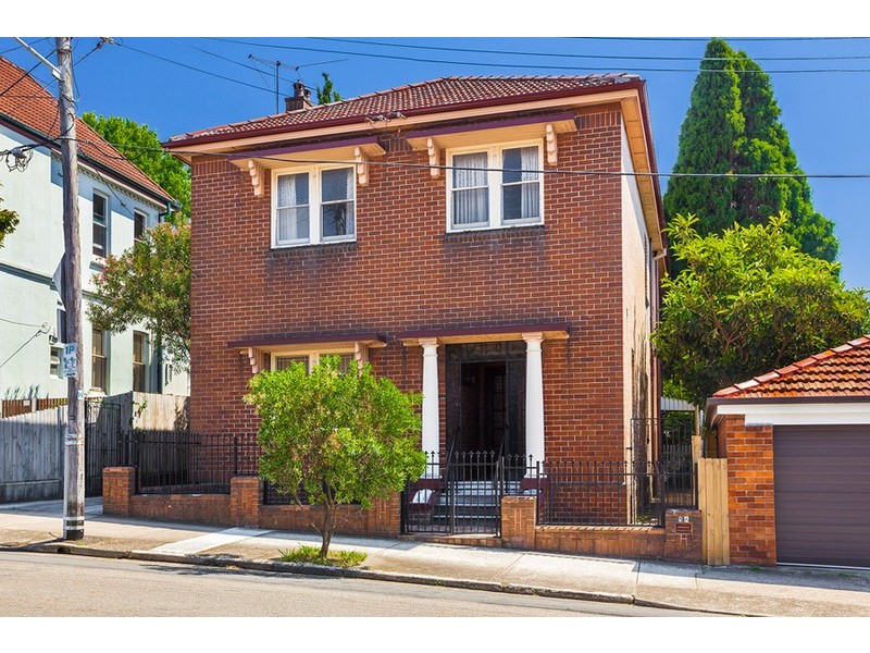 1A  Gladstone Street, Burwood NSW 2134