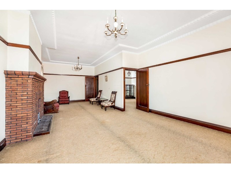 1A  Gladstone Street, Burwood NSW 2134