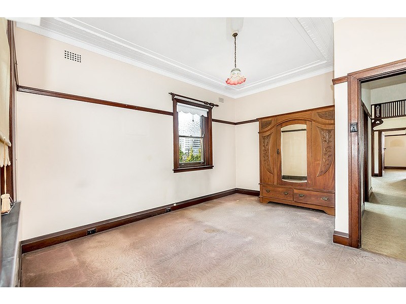 1A  Gladstone Street, Burwood NSW 2134