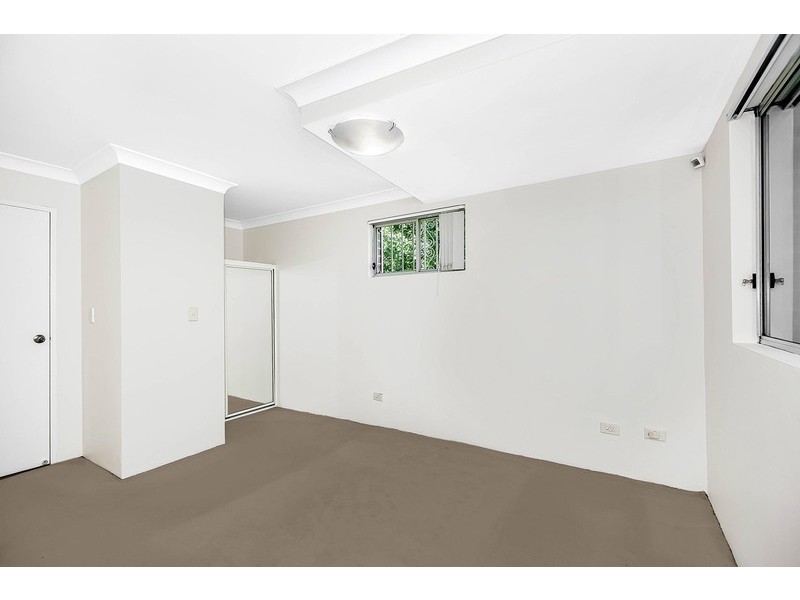 10/4 Burlington Road, Homebush NSW 2140