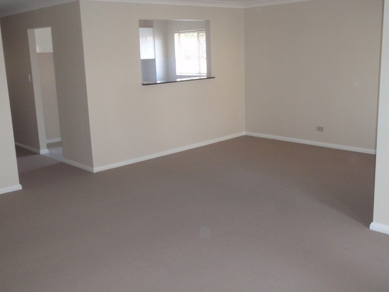 1/1 Bradley Place, Liberty Grove NSW 2138