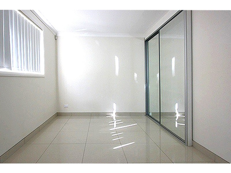 8A Hillier Street, Merrylands NSW 2160