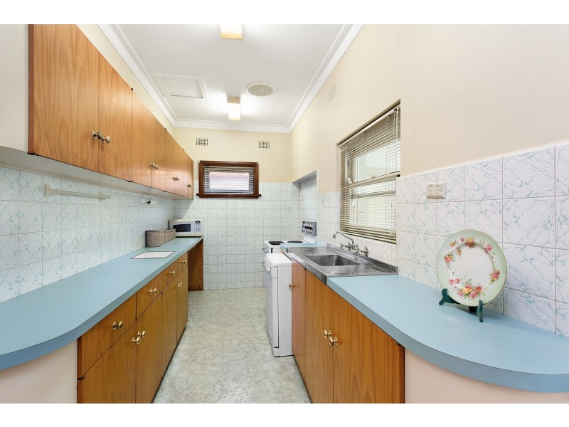 5 Speed Avenue, Russell Lea NSW 2046