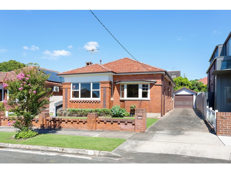 5 Speed Avenue, Russell Lea NSW 2046