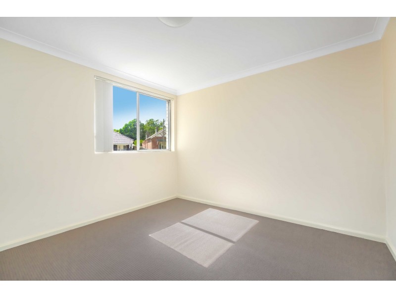2/72 Charlotte Street, Ashfield NSW 2131