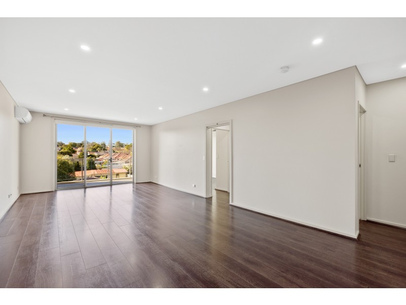 303/4 Broughton Street, Canterbury NSW 2193