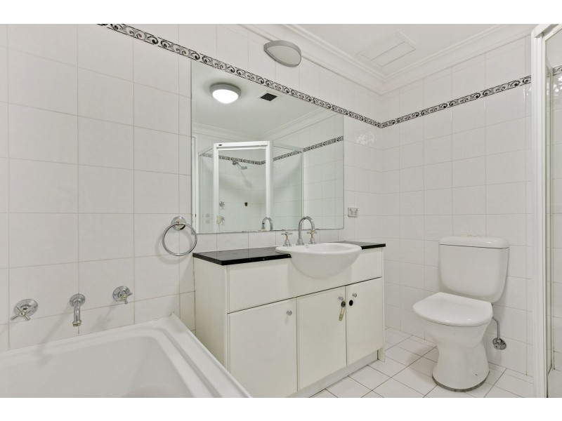 104/4 Wentworth Drive, Liberty Grove NSW 2138