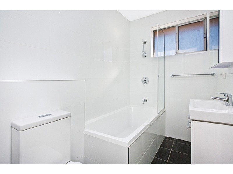 8/327 Marrickville Road, Marrickville NSW 2204