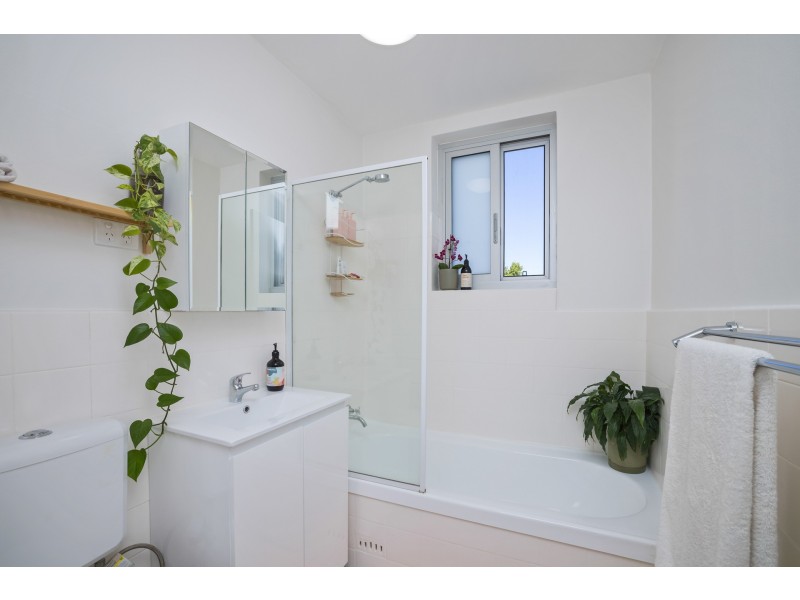 16/60-64 Ewart Street, Marrickville NSW 2204