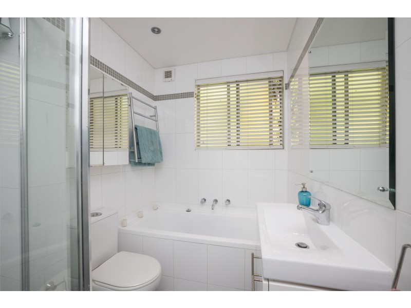 6/38A Ewart Street, Marrickville NSW 2204