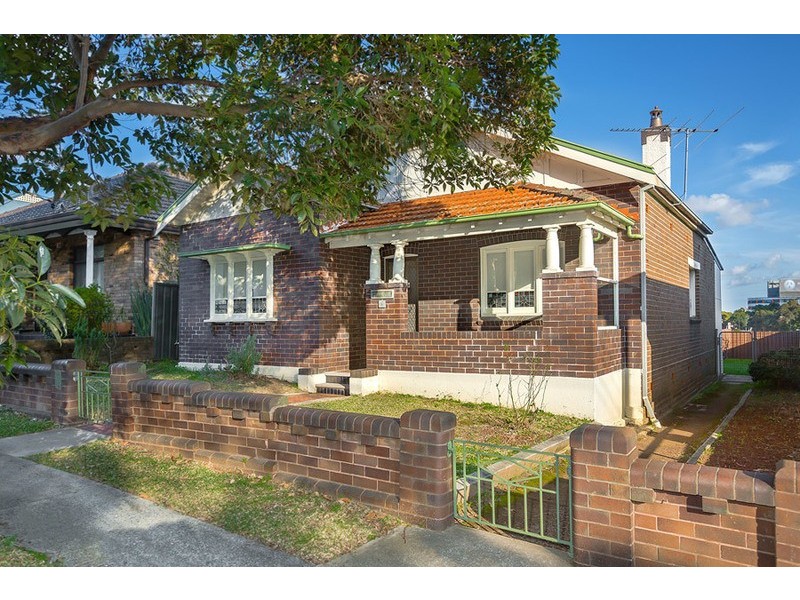 8 Carrington Street, North Strathfield NSW 2137