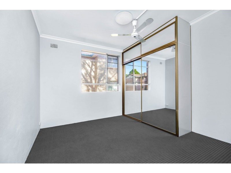 18/18A Ewart Street, Marrickville NSW 2204