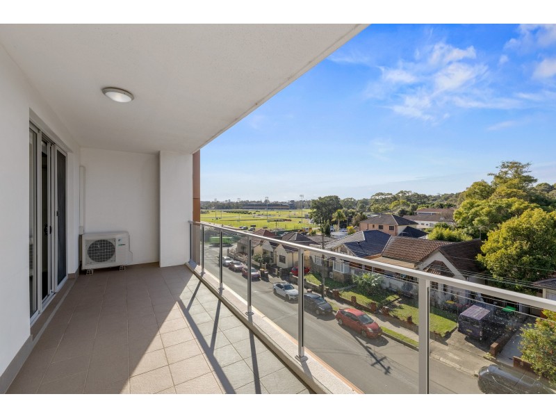 303/4 Broughton Street, Canterbury NSW 2193