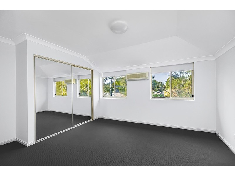 21/2 Bradley Place, Liberty Grove NSW 2138