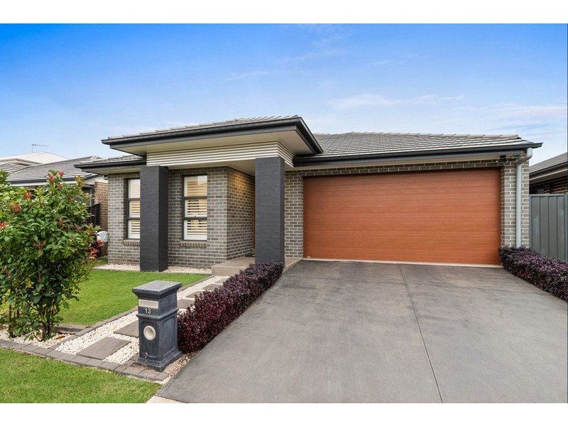 13 Rigney Street, Marsden Park NSW 2765