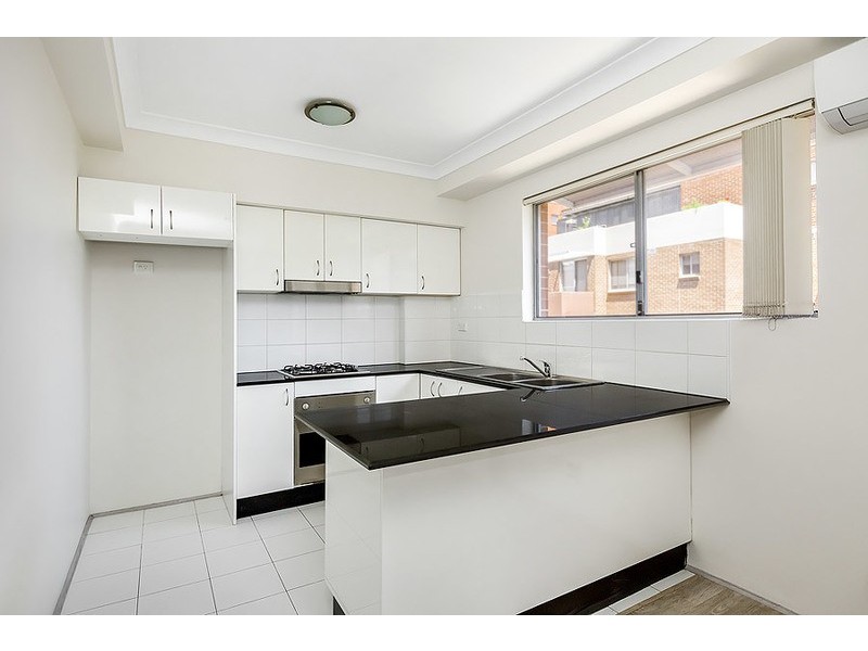 17/8-10 Lachlan Street, Liverpool NSW 2170