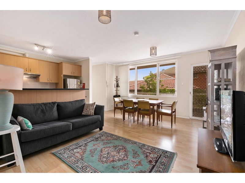 2/6 Esk Street, Marrickville NSW 2204