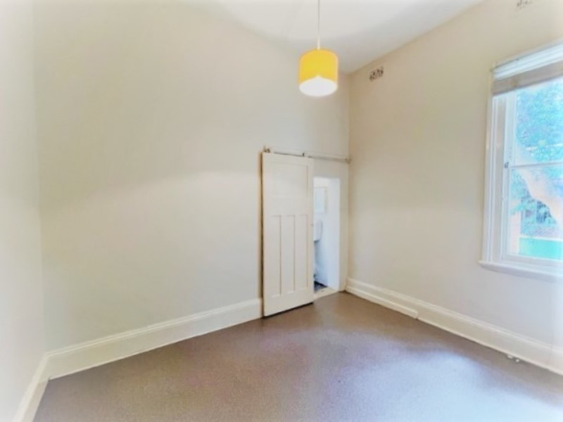 2/71 Warren Road, Marrickville NSW 2204