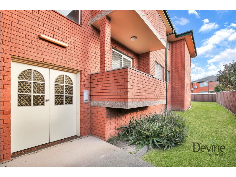 4/52 Colin Street, Lakemba NSW 2195