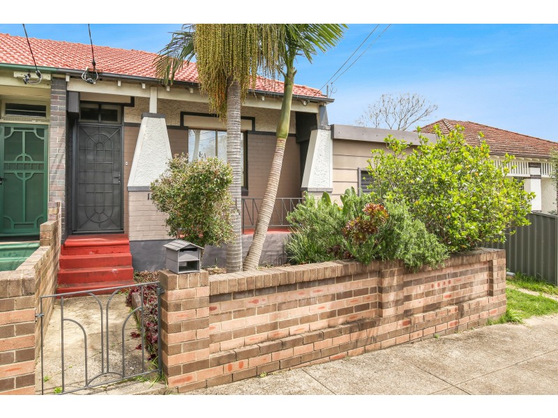 12 Green Street, Tempe NSW 2044
