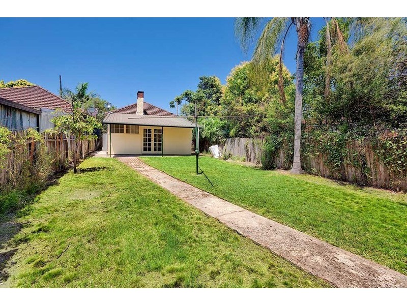 5 Loftus Crescent, Homebush NSW 2140