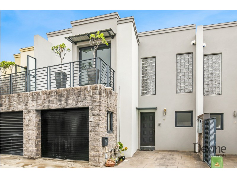 16 Farrow Lane, Tempe NSW 2044