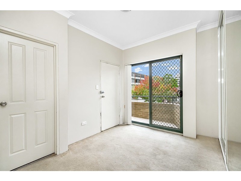 6/21 George Street, Burwood NSW 2134