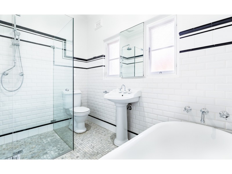 6 Wallis Avenue, Strathfield NSW 2135