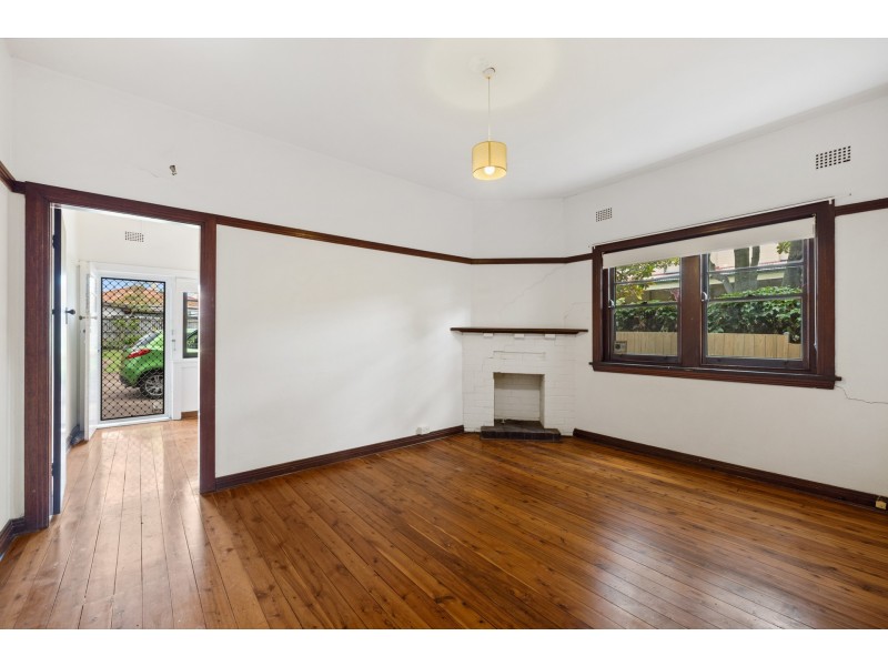 2/143 Victoria Street, Ashfield NSW 2131