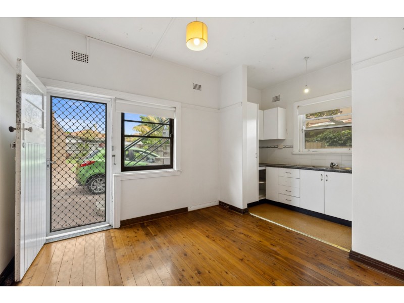 2/143 Victoria Street, Ashfield NSW 2131