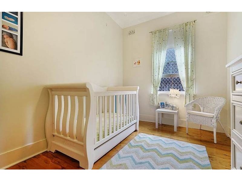 215 New Canterbury Road, Lewisham NSW 2049