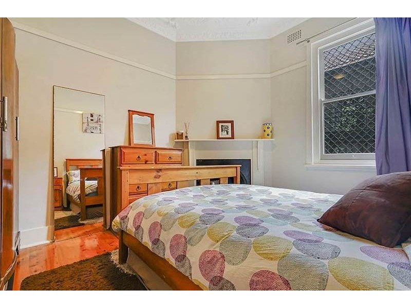 215 New Canterbury Road, Lewisham NSW 2049