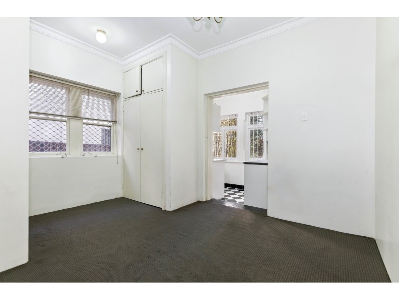 2/18a Railway Parade, Burwood NSW 2134