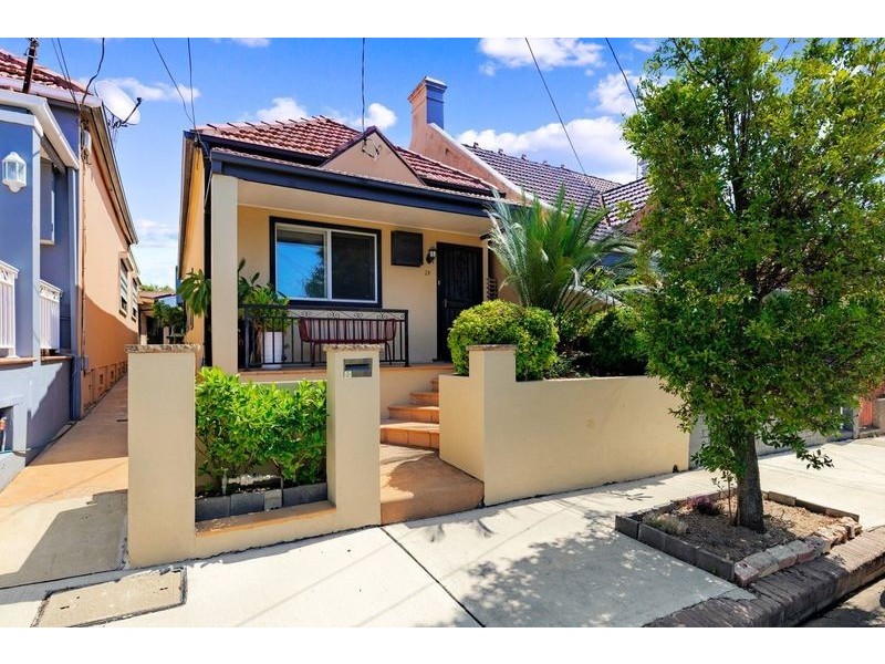 28 Yelverton Street, Sydenham NSW 2044