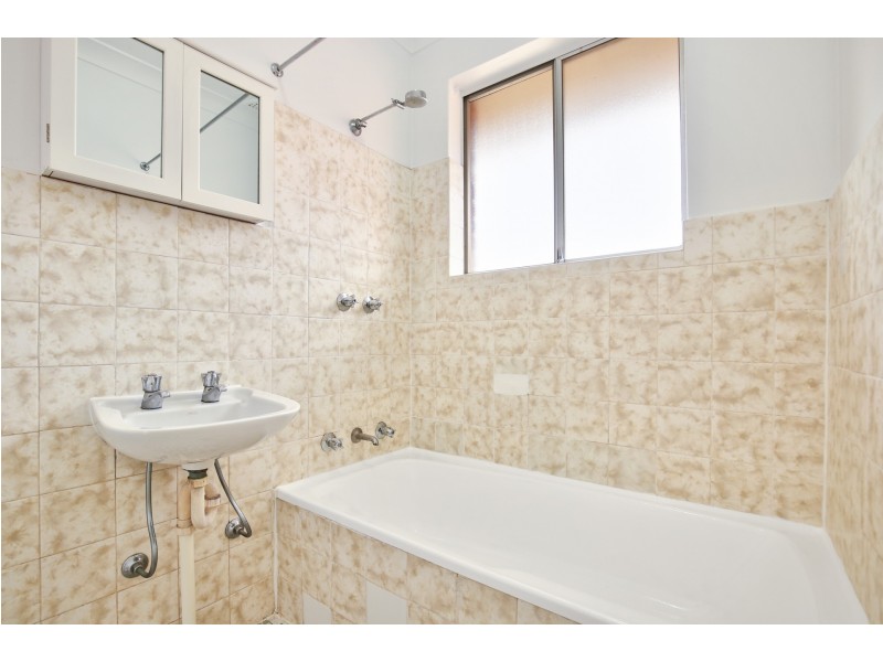 9/14 Willeroo Street, Lakemba NSW 2195