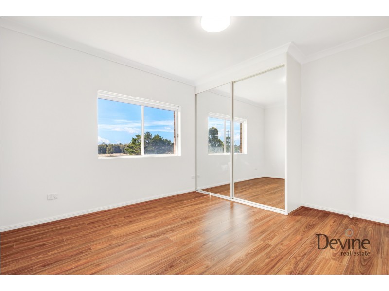 114B Kelvin Park Drive, Bringelly NSW 2556