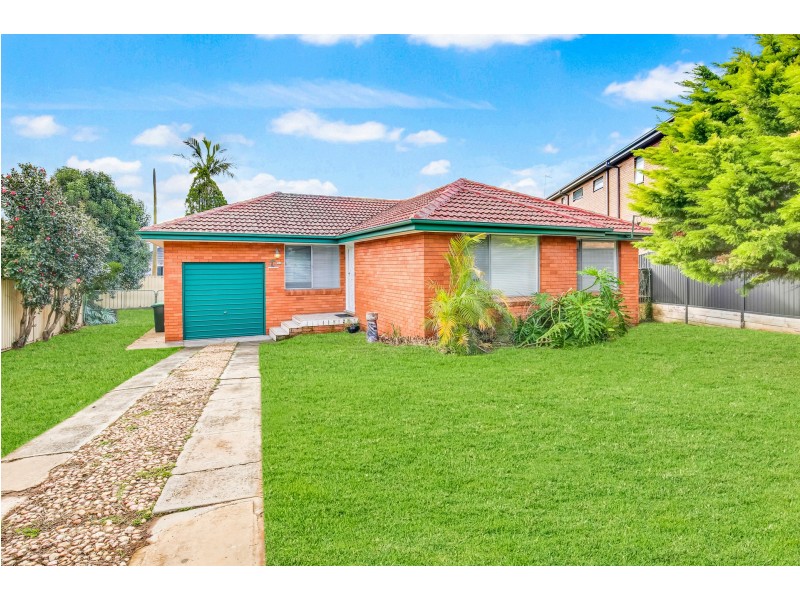 3 Wolli Place, Greenacre NSW 2190