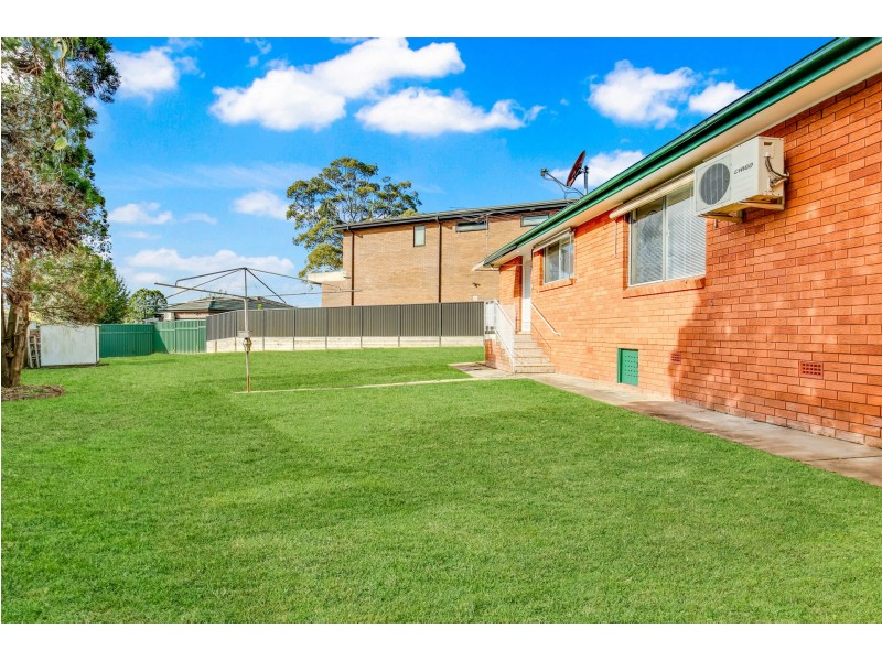 3 Wolli Place, Greenacre NSW 2190