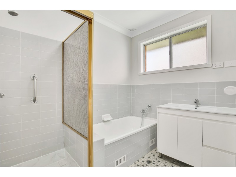 3 Wolli Place, Greenacre NSW 2190