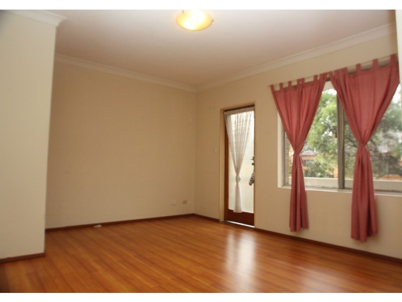 6/4 Eastbourne Road, Homebush West NSW 2140