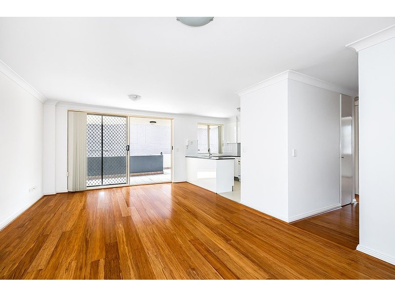 18/98 Chandos Street, Ashfield NSW 2131