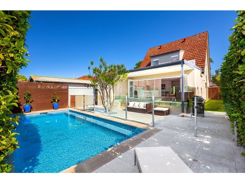 38 Arthur Street, Rodd Point NSW 2046