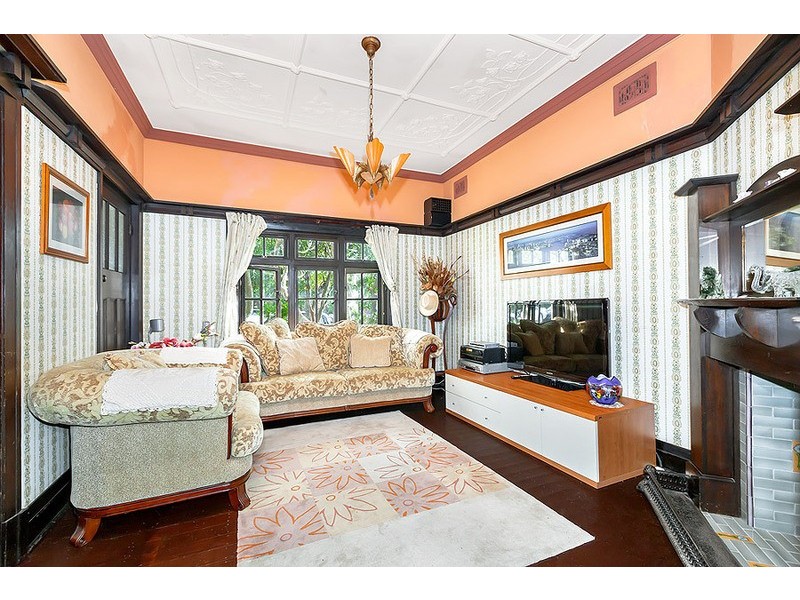 18 Malvern Avenue, Croydon NSW 2132