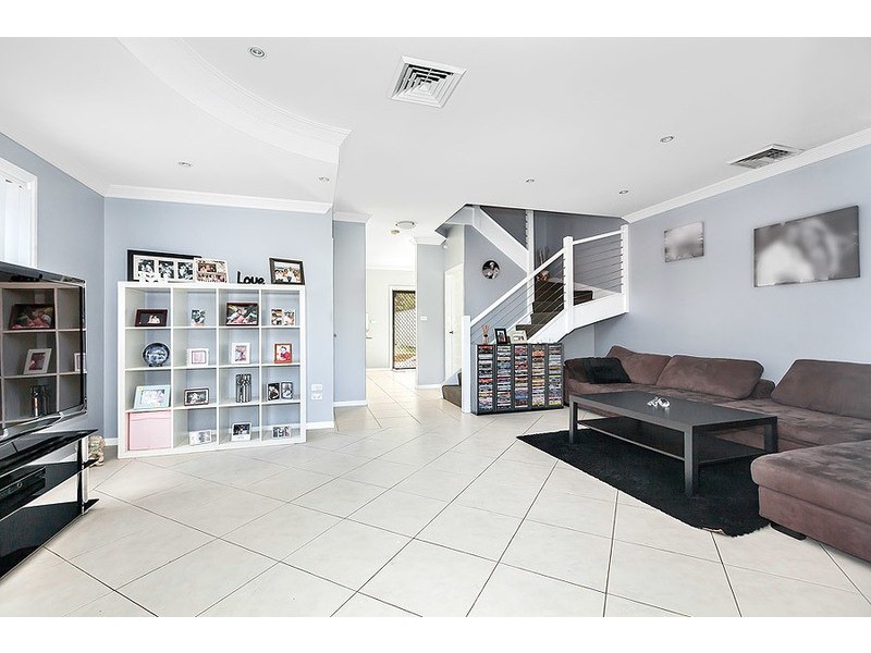 8 Wesley Street, Greenacre NSW 2190