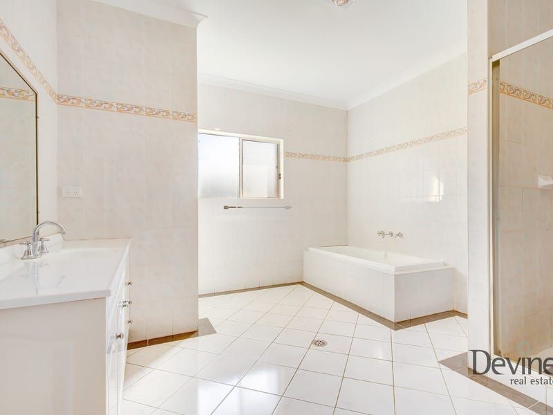 114A Kelvin Park Drive, Bringelly NSW 2556