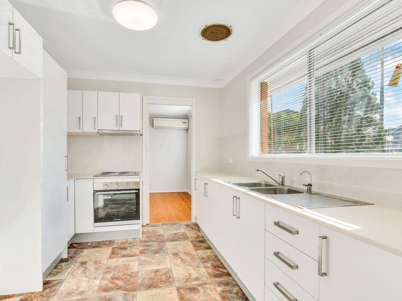 3 Wolli Place, Greenacre NSW 2190